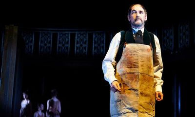 Dr Semmelweis review – Mark Rylance’s riveting tale of medical hygiene pioneer