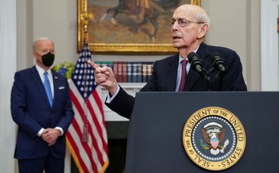 US Supreme Court Justice Stephen Breyer announces retirement