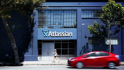 Atlassian Stock Pops As Earnings Top Views Amid Shift To Cloud Services