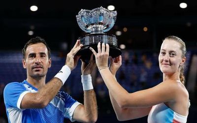 Australian Open 2022 | Mladenovic and Dodig cruise to Australian Open mixed doubles title