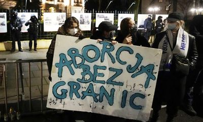 Protests flare across Poland after death of young mother denied an abortion