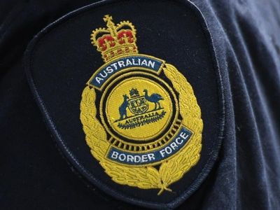 Labor, Greens oppose migration changes