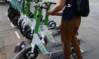 E-scooter firms to develop universal warning sound after collisions