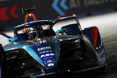 Ticktum hopes to "rag the car" by the end of Diriyah Formula E round