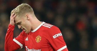 Donny van de Beek was doomed to fail by his ranking on Manchester United's transfer shortlist