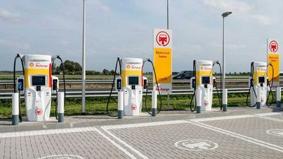 Could EV Fast Charging Be More Profitable Than Pumping Gas?