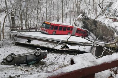 Pittsburgh bridge collapse - latest: Survivors speak out after human chain rescue hours before Biden visit