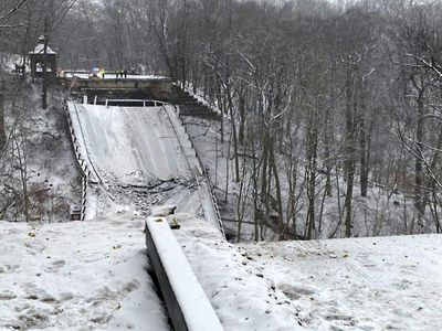 Bridge collapses in Pittsburgh just before Biden speech