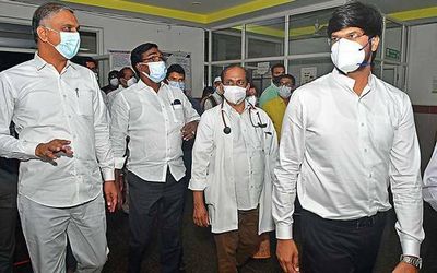 Harish inaugurates cath lab, trauma care centre, milk bank in govt. hospital