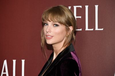 Man crashes into Taylor Swift's NY building, police say