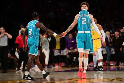 Hornets vs. Lakers: Prediction, point spread, odds, over/under, betting picks