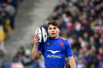 Six Nations boost for France as Dupont returns for Toulouse