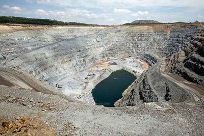 Mine closure haunts govt