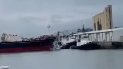 ATSB callout for videos of Devonport shipping crash after tug boats sunk