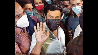 Kerala: HC hearing on custody of Dileep's phones today