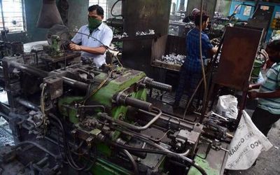 Indian industry is investing only 0.4-0.5% in R&D, says expert at CCI summit