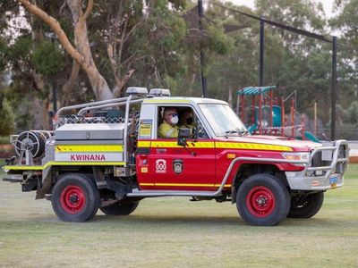Emergency warning lifted for WA bushfire