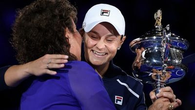 Ash Barty breaks 44-year title drought to claim first Australian Open with win over Danielle Collins