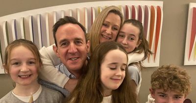 Richard O’Halloran reunited with family in Ireland after being stuck in China for 3 years