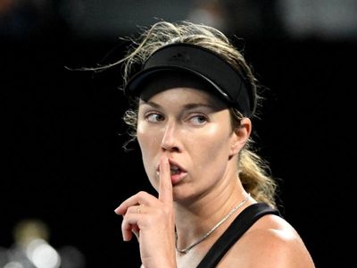 Collins left in awe of Barty's 'variety'