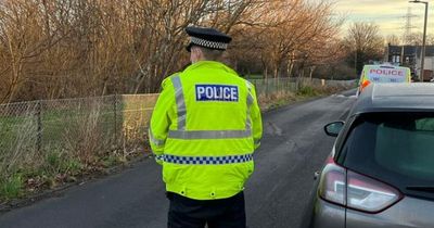 Edinburgh parents warned by police after 'inconsiderate' school parking