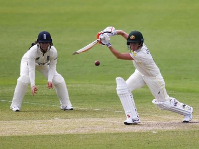 Australia declare, set England 257 target
