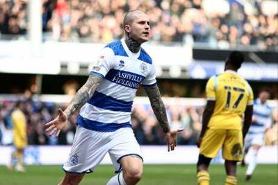Lyndon Dykes double sees QPR promotion charge gather steam as Fulham held by Blackpool