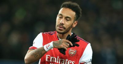 Arsenal receive 'final offer' for Pierre-Emerick Aubameyang amid early transfer window deadline