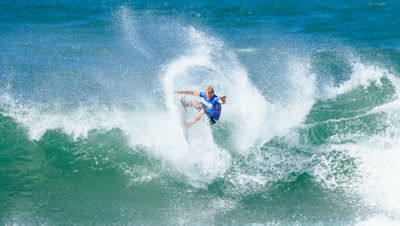 Watch Merewether surfer Jackson Baker win his opening world tour heat