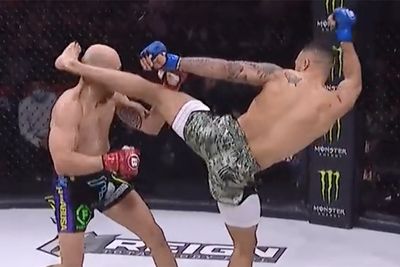 Bellator 273 results: Chris Gonzalez destroys Saad Awad with quick head kick