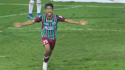 ISL: Kiyan lights up Kolkata derby as Mohun Bagan rally to beat East Bengal