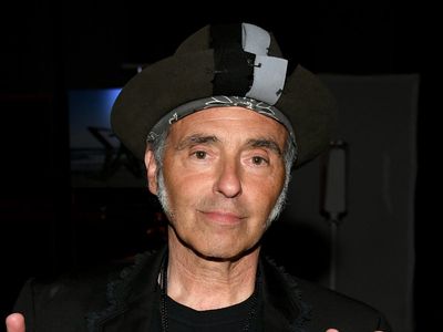 Nils Lofgren latest musician to remove music from Spotify in support of Neil Young