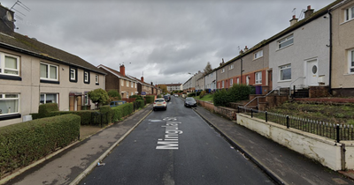 Attempted murder probe launched after man, 31, stabbed in Glasgow flat