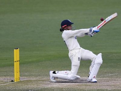 England see Test chase as case of ODI hope
