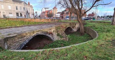 The story behind Old Trent Bridge ruins and the ancient divide between the North and South