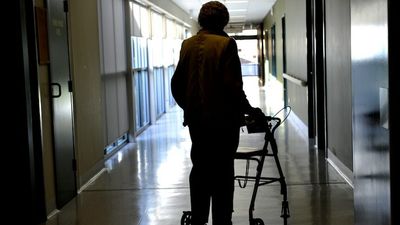 COVID-19 booster rollout in NSW aged care too slow to prevent deaths, peak body says