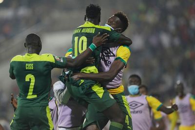 Premier League pair Cheikhou Kouyate and Ismaila Sarr help Senegal into last four