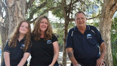 Topics: Community thanks frontline workers