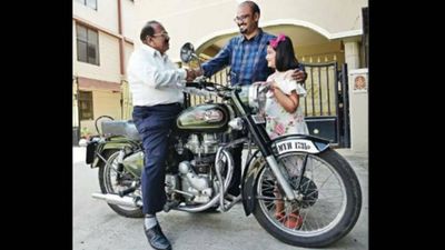 Bengaluru: After techie's 15-year hunt, dad reunited with beloved bike