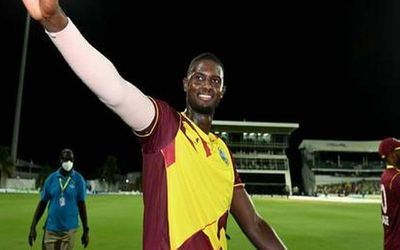 Holder’s 4 wickets in 4 balls earns West Indies’ T20 series win against England