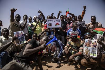 AU suspends Burkina Faso after coup as envoys head for talks