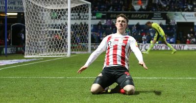 Nathan Broadhead will play a part in Sunderland's promotion run-in, predicts Lee Johnson