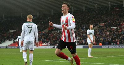 Sunderland hopeful on Nathan Broadhead decision as Everton man starts to shine