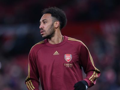 Transfer deadline day: Pierre-Emerick Aubameyang awaits Barcelona move as Tottenham complete double deal