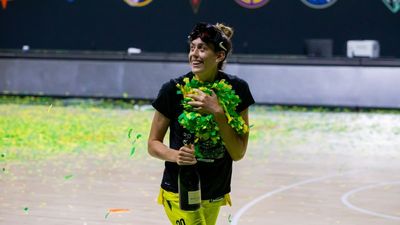 Report: Breanna Stewart to Re-Sign With Storm on One-Year Supermax Deal