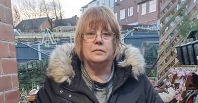 Leeds woman forced to walk home after bus driver 'refused to accept cash'