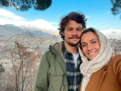 Charlotte Bellis: Pregnant New Zealand journalist stranded in Afghanistan can go home
