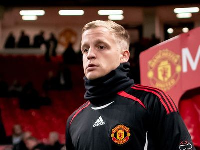 Did Donny van de Beek get a fair chance at Manchester United?