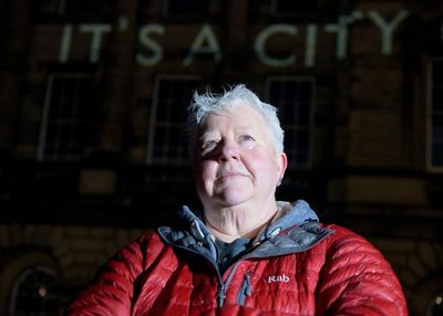 Val McDermid ends sponsorship of Raith Rovers over David Goodwillie signing