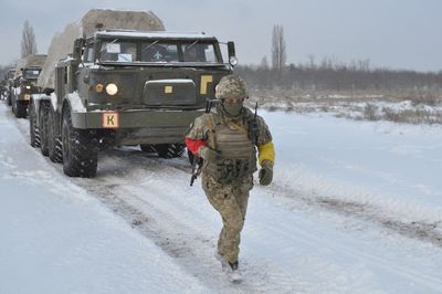 Ukraine to increase army by 100,000 as war fears with Russia continue
